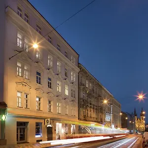 Louren Prag